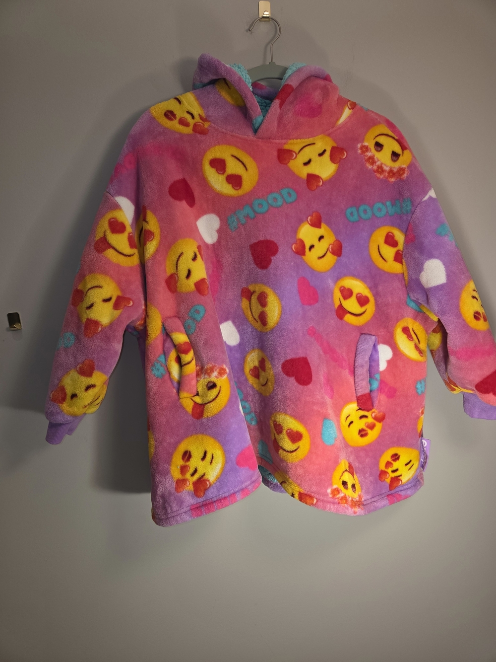 Kids Plush Emoji Hooded Pullover - Pink & Purple